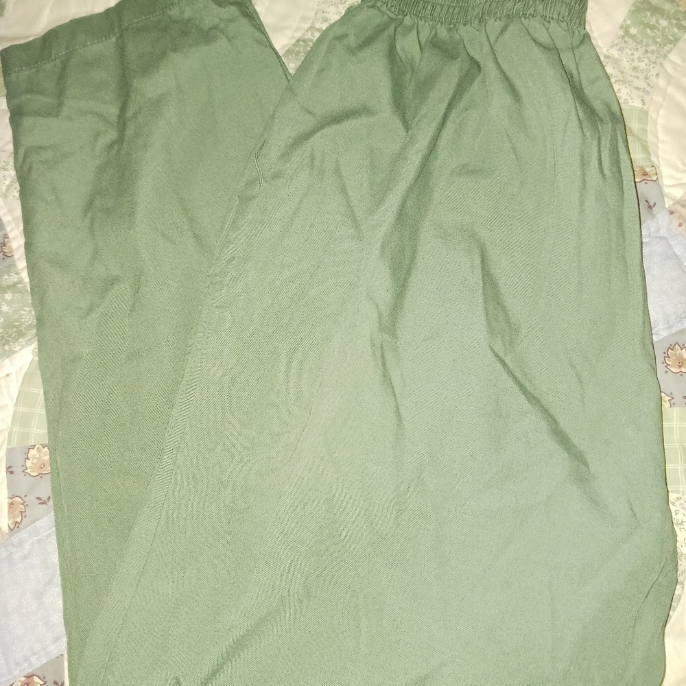 Scrub sets - Picture 3 of 7